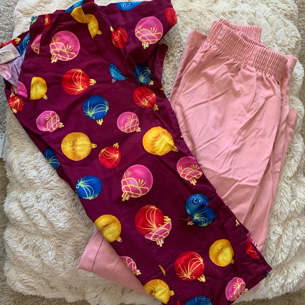 Christmas Ornament Scrub Top Size XS